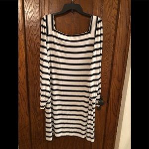 Square neck long sleeve knit dress